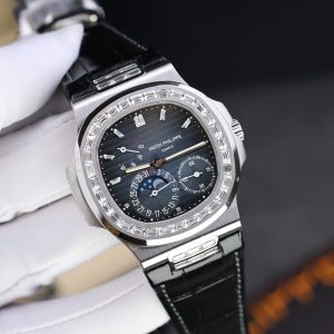 Đồng Hồ Patek Philippe Replica 11 Nautilus 5724 Mặt Xanh Blue Chạy Full Chức Năng PPF 40mm (2)