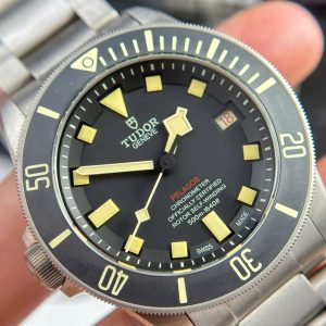 Đồng Hồ Tudor Pelagos LHD Rep 11 Cao Cấp Viền Gốm Ceramic Nhà Máy VS 42mm (2)