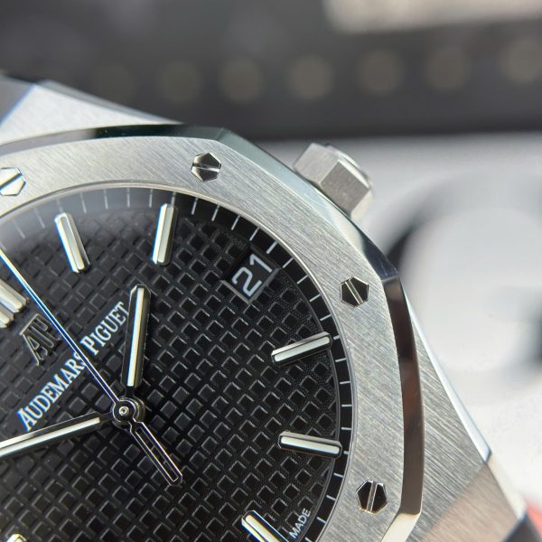 Đồng Hồ Audemars Piguet Chế Tác Royal Oak 15500 Mặt Đen Dây Cao Su Nhà Máy APS 41mm (2)