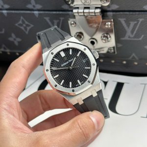 Đồng Hồ Audemars Piguet Chế Tác Royal Oak 15500 Mặt Đen Dây Cao Su Nhà Máy APS 41mm (2)