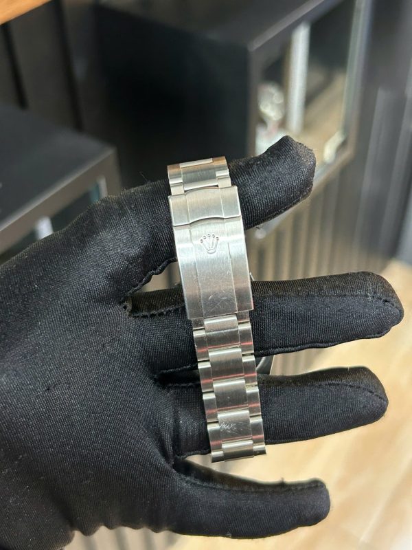 Đồng Hồ Cũ Lướt Rolex Oyster Perpetual 126000 Mặt Số Đen Xưởng Clean 36mm (2)