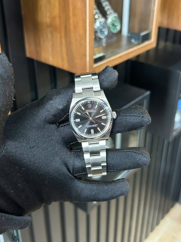 Đồng Hồ Cũ Lướt Rolex Oyster Perpetual 126000 Mặt Số Đen Xưởng Clean 36mm (2)