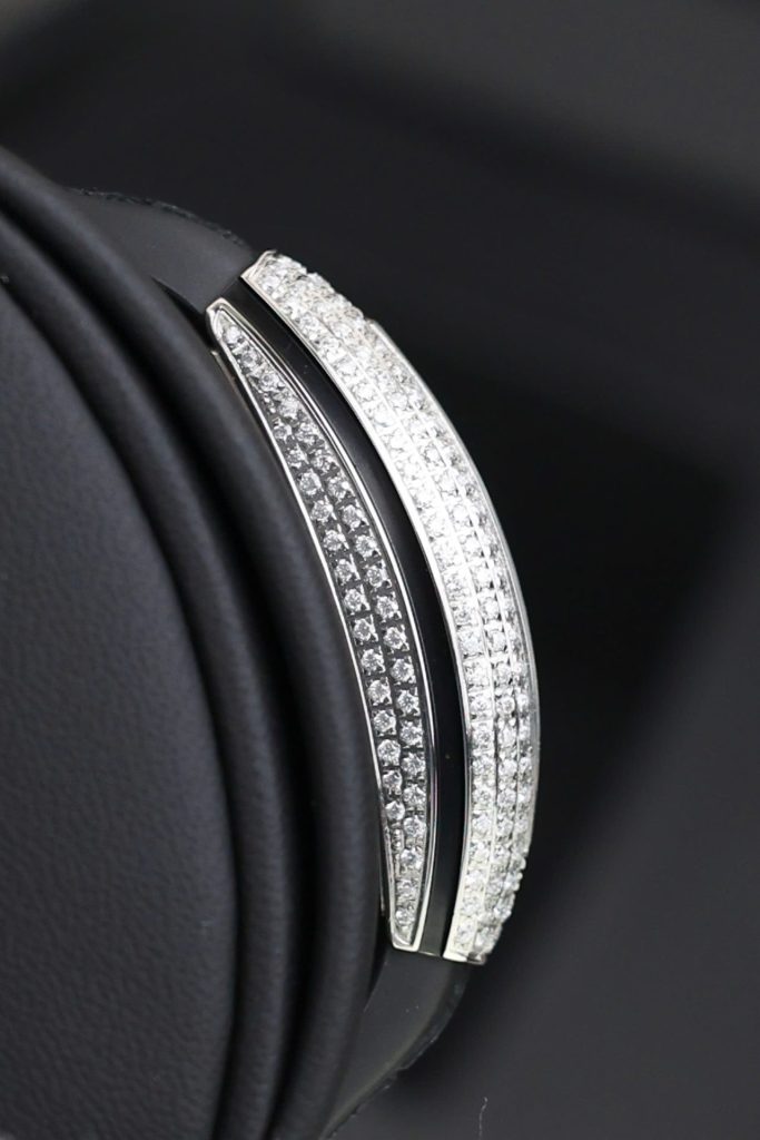 Đồng Hồ Nữ Franck Muller V32 Chế Tác Đính Full Kim Cương Moissanite Màu Đen 36mm (2)
