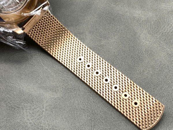 Đồng Hồ Omega Seamaster Driver 300 Best Copy Vàng Hồng Mặt Đỏ Nhà Máy VS 42mm (1)