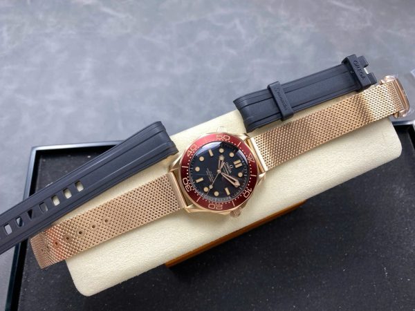 Đồng Hồ Omega Seamaster Driver 300 Best Copy Vàng Hồng Mặt Đỏ Nhà Máy VS 42mm (1)