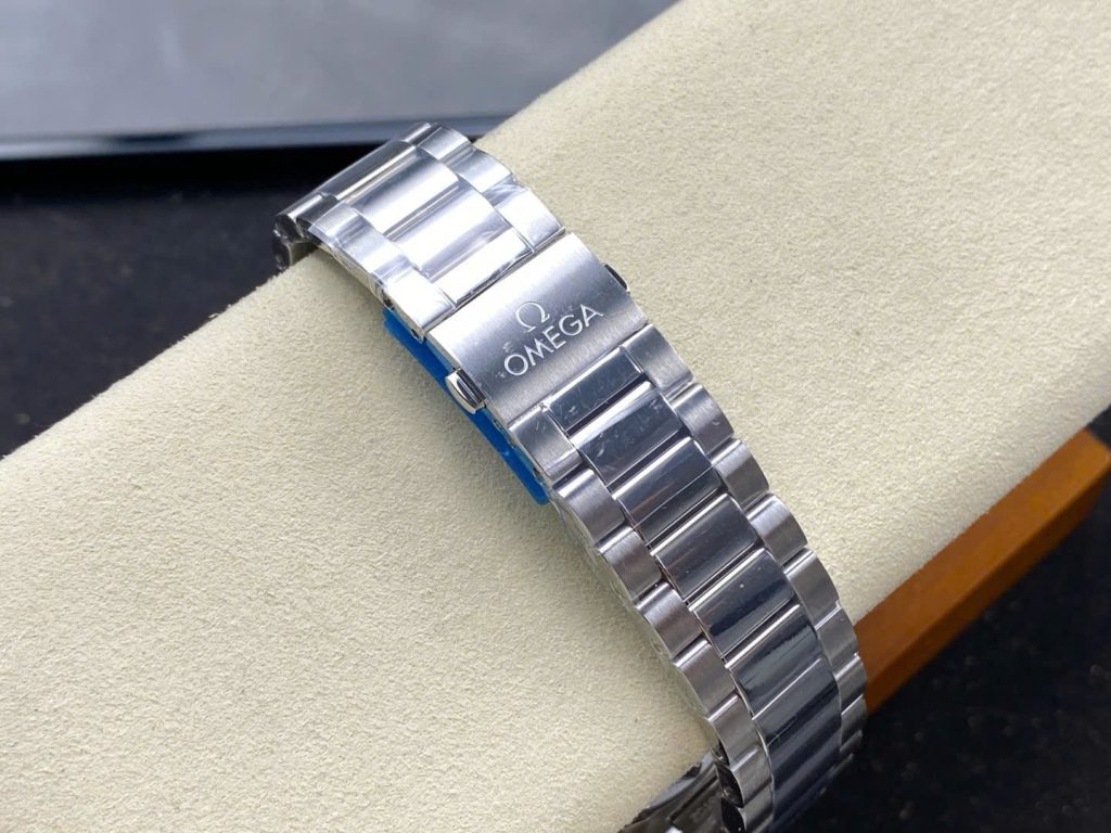 Đồng Hồ Omega Seamaster Mặt Xanh Blue Replica 11 Co-Axial Cọc Dạ Quang VS 41mm (1)