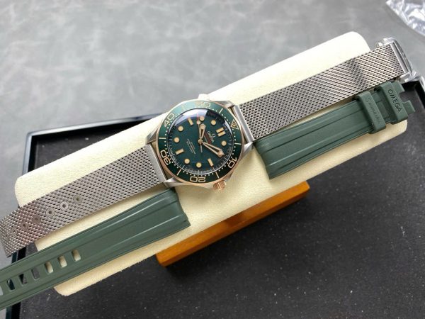 Đồng Hồ Omega Seamaster Replica 11 Driver 300 Mặt Xanh Demi Nhà Máy VS 42mm (1)