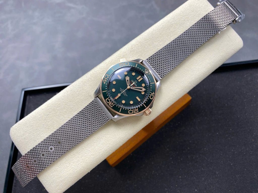 Đồng Hồ Omega Seamaster Replica 11 Driver 300 Mặt Xanh Demi Nhà Máy VS 42mm (1)