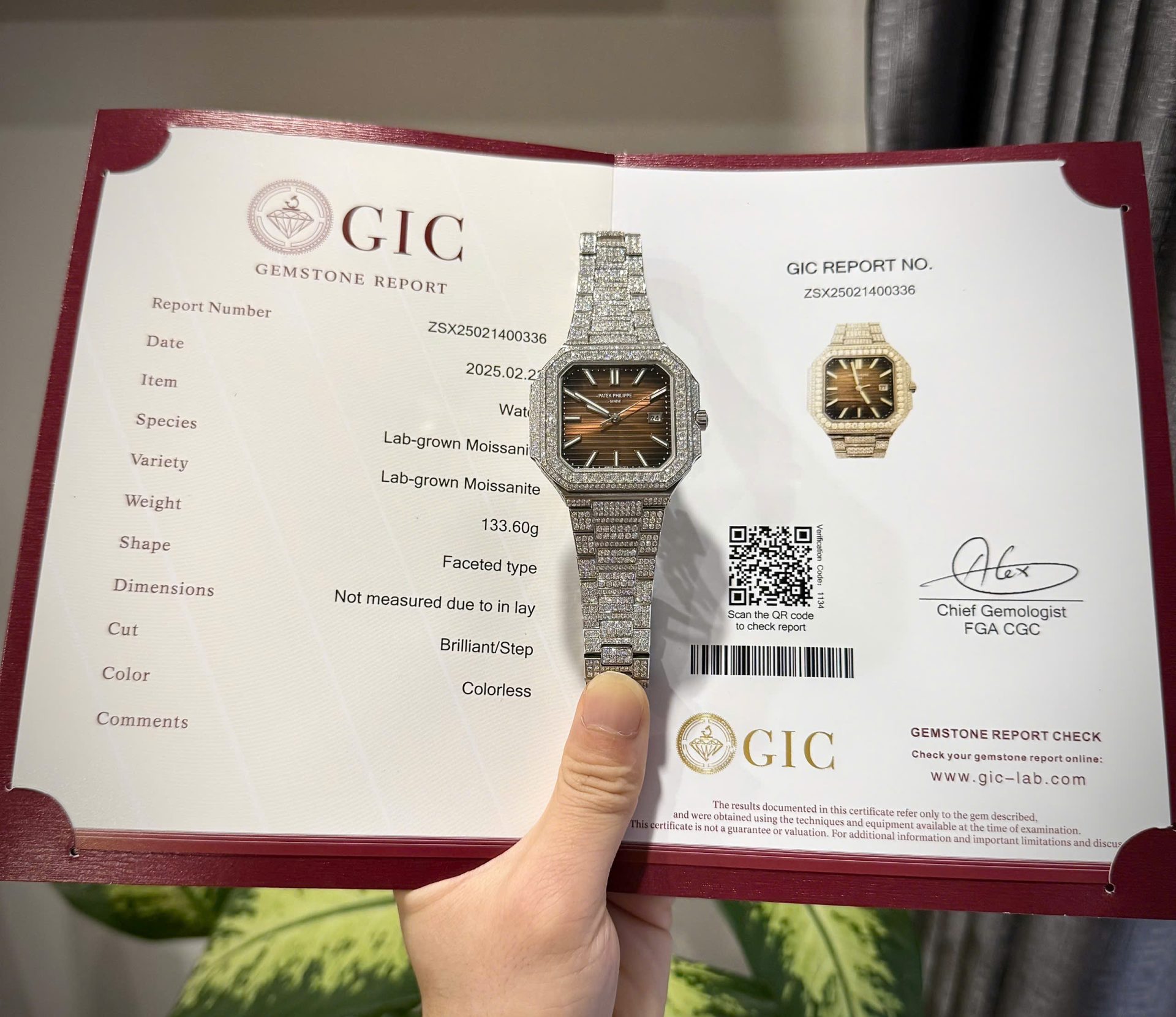Đồng Hồ Patek Philippe Cubitus 5821 Mặt Nâu Replica 11 Đính Full Kim Cương Moissanite 45mm (2)