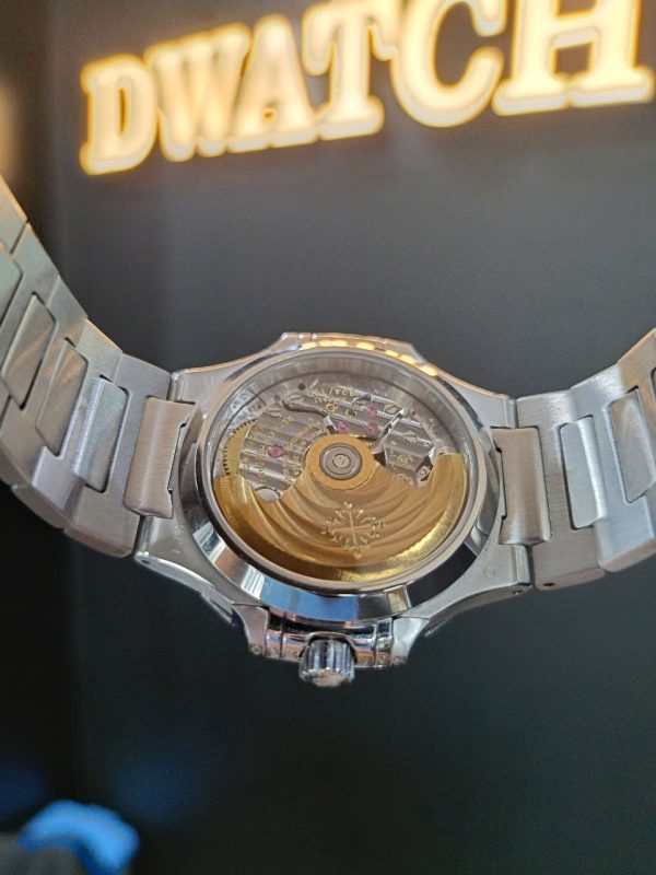 Đồng Hồ Patek Philippe Nautilus 7118 Replica Lướt Đính Full Đá 35.2mm