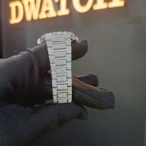Đồng Hồ Patek Philippe Nautilus 7118 Replica Lướt Đính Full Đá 35.2mm
