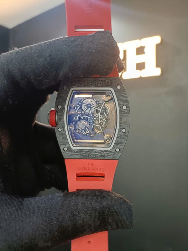Đồng Hồ Richard Mille RM055 Replica 11 Carbon Đen Dây Cao Su Đỏ Nhà Máy ZF 49.9X42.7mm