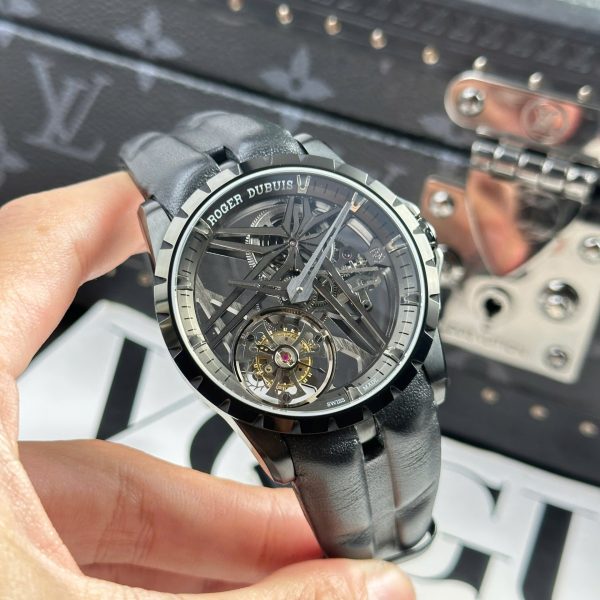 Đồng Hồ Roger Dubuis Replica 11 Excalibur Titanium RDDBEX0889 Bộ Chuyển Động Tourbillon BBR 42mm (2)