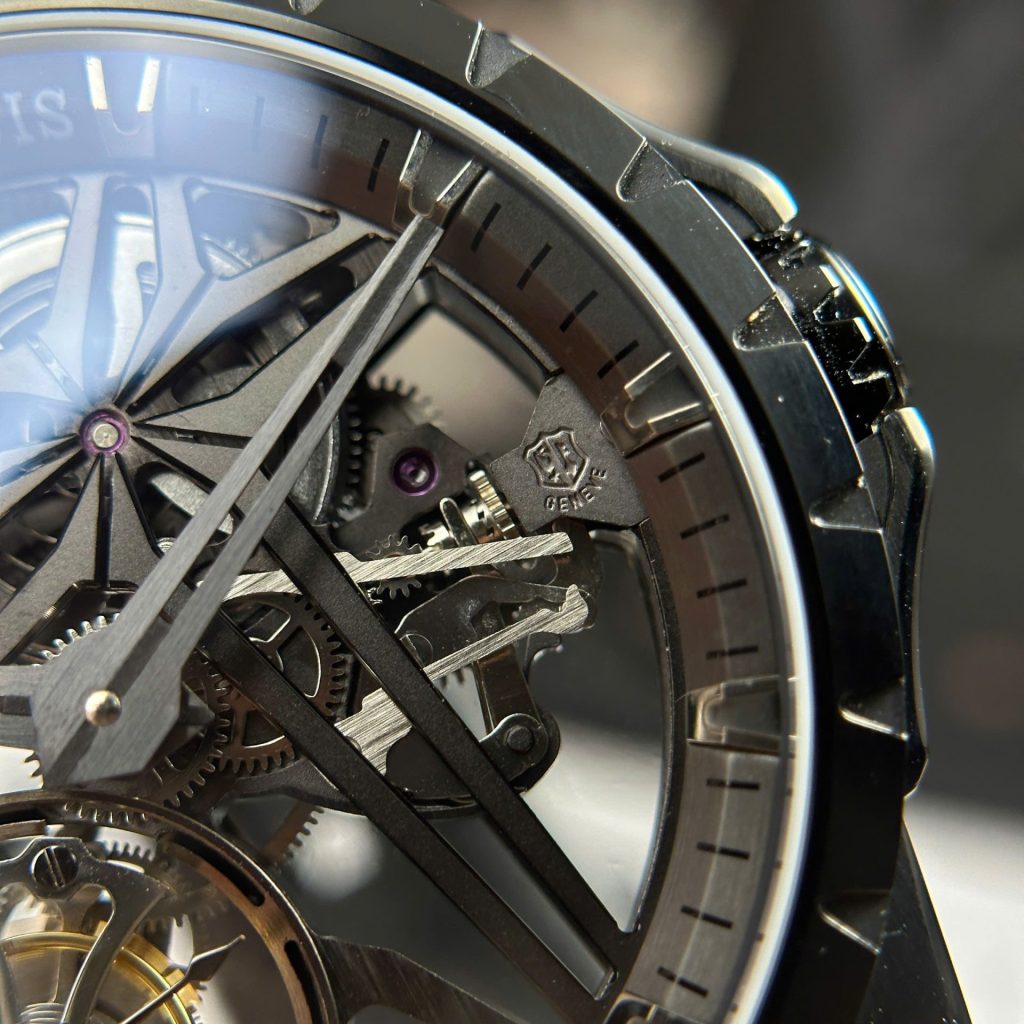 Đồng Hồ Roger Dubuis Replica 11 Excalibur Titanium RDDBEX0889 Bộ Chuyển Động Tourbillon BBR 42mm (2)