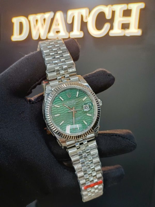 Đồng Hồ Rolex DateJust Mặt Xanh Green Replica 11 Niềng Khía Lướt Nhà Máy EW 41mm