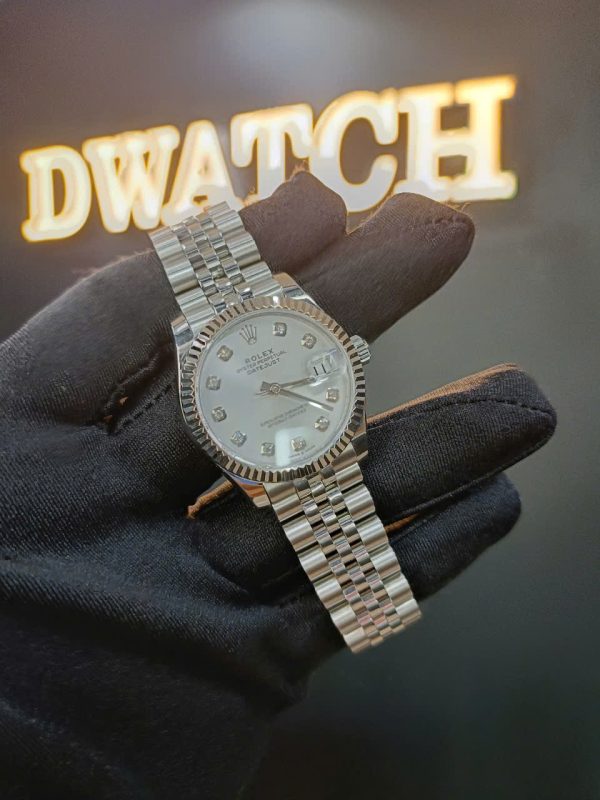 Đồng Hồ Rolex DateJust Super Fake Mặt Bạc Dây Jubilee Siêu Lướt Nhà Máy EW 31mm