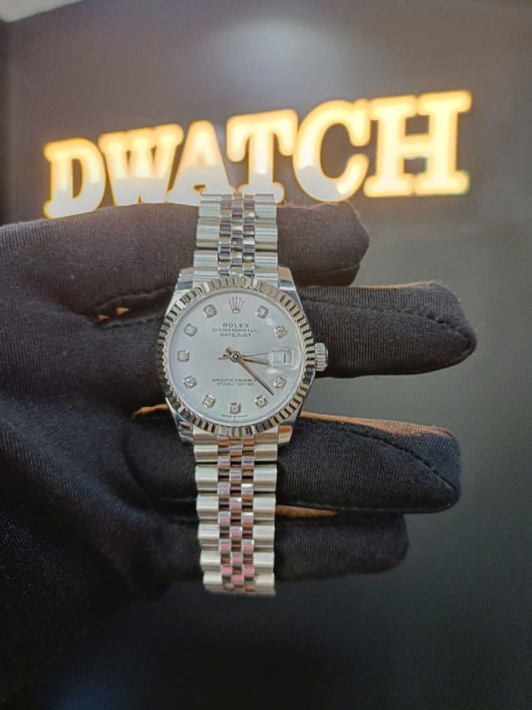 Đồng Hồ Rolex DateJust Super Fake Mặt Bạc Dây Jubilee Siêu Lướt Nhà Máy EW 31mm