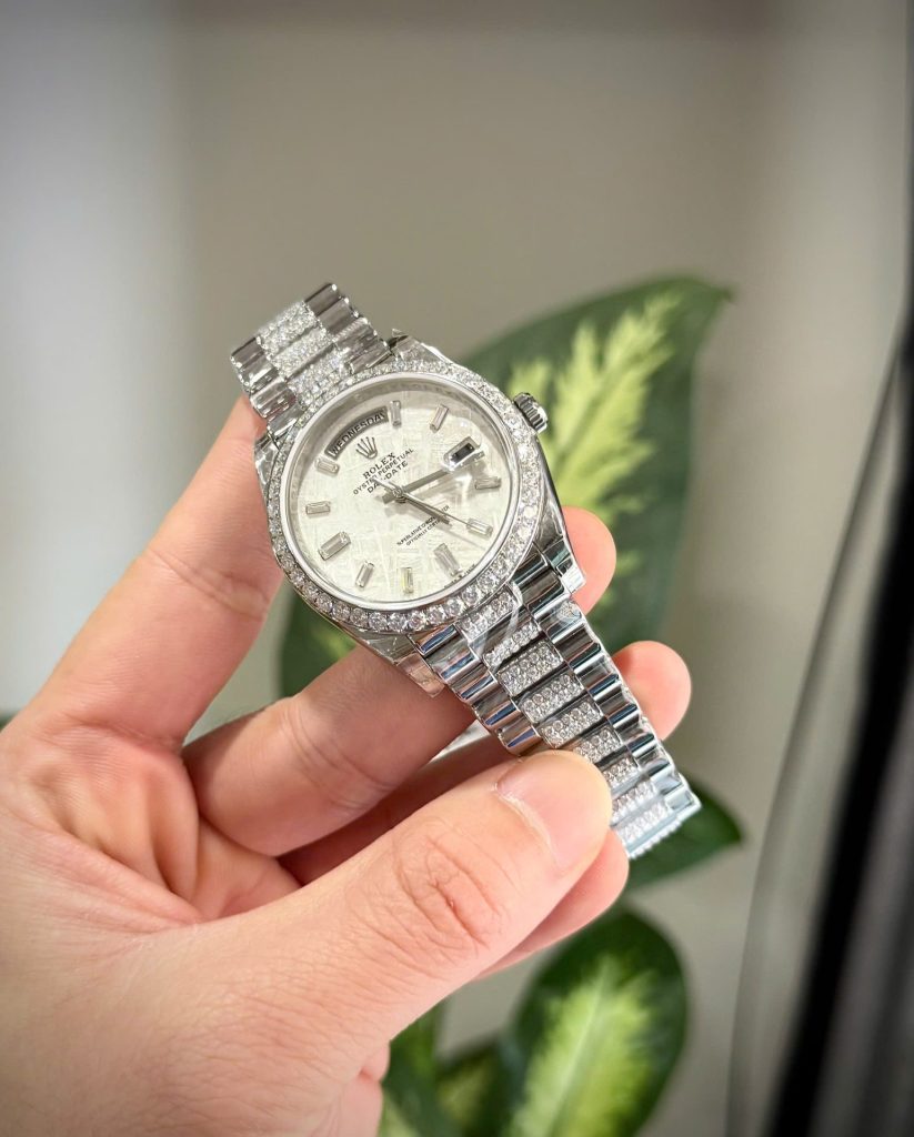 Đồng Hồ Rolex Day-Date Chế Tác Mặt Thiên Thạch Độ Cọc Số + Dây Đeo Moissanite 40mm (2)