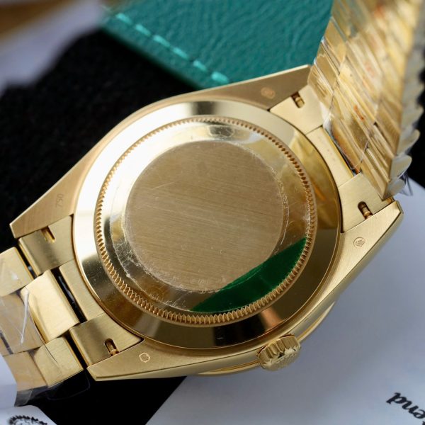 Đồng Hồ Rolex Day-Date Mặt Đen Chế Tác Đính Kim Cương Moissanite Baguette 40mm (2)