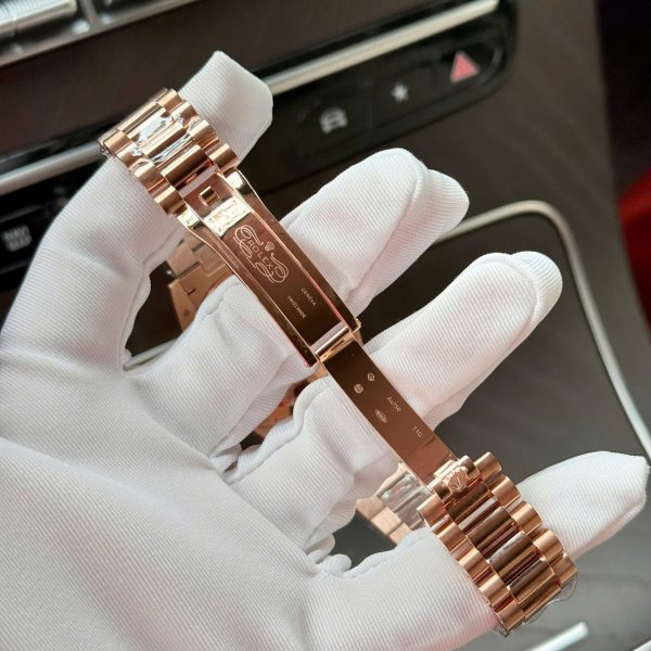 Đồng Hồ Rolex Day-Date Mặt Xanh Lục Lam Chế Tác Bọc Vàng Hồng Nhà Máy QF 40mm (2)
