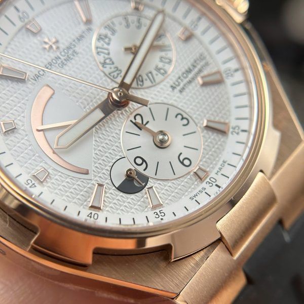 Đồng Hồ Vacheron Constantin Rep 11 Overseas Dual Time 47450 Mặt Trắng Dây Cao Su 9F 42mm (2)
