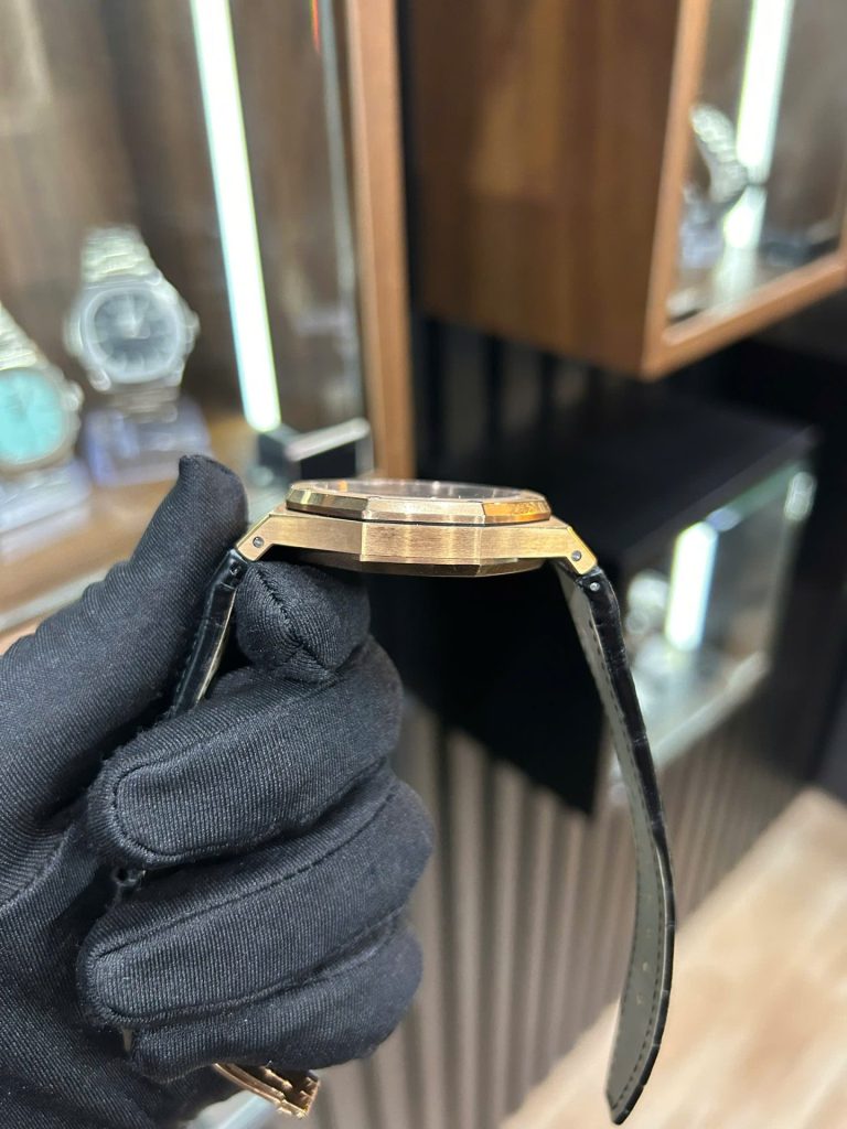 Đồng Hồ Audemars Piguet Lướt Royal Oak 15400 Rep 11 Mạ Vàng Hồng Mặt Đen 41mm (2)