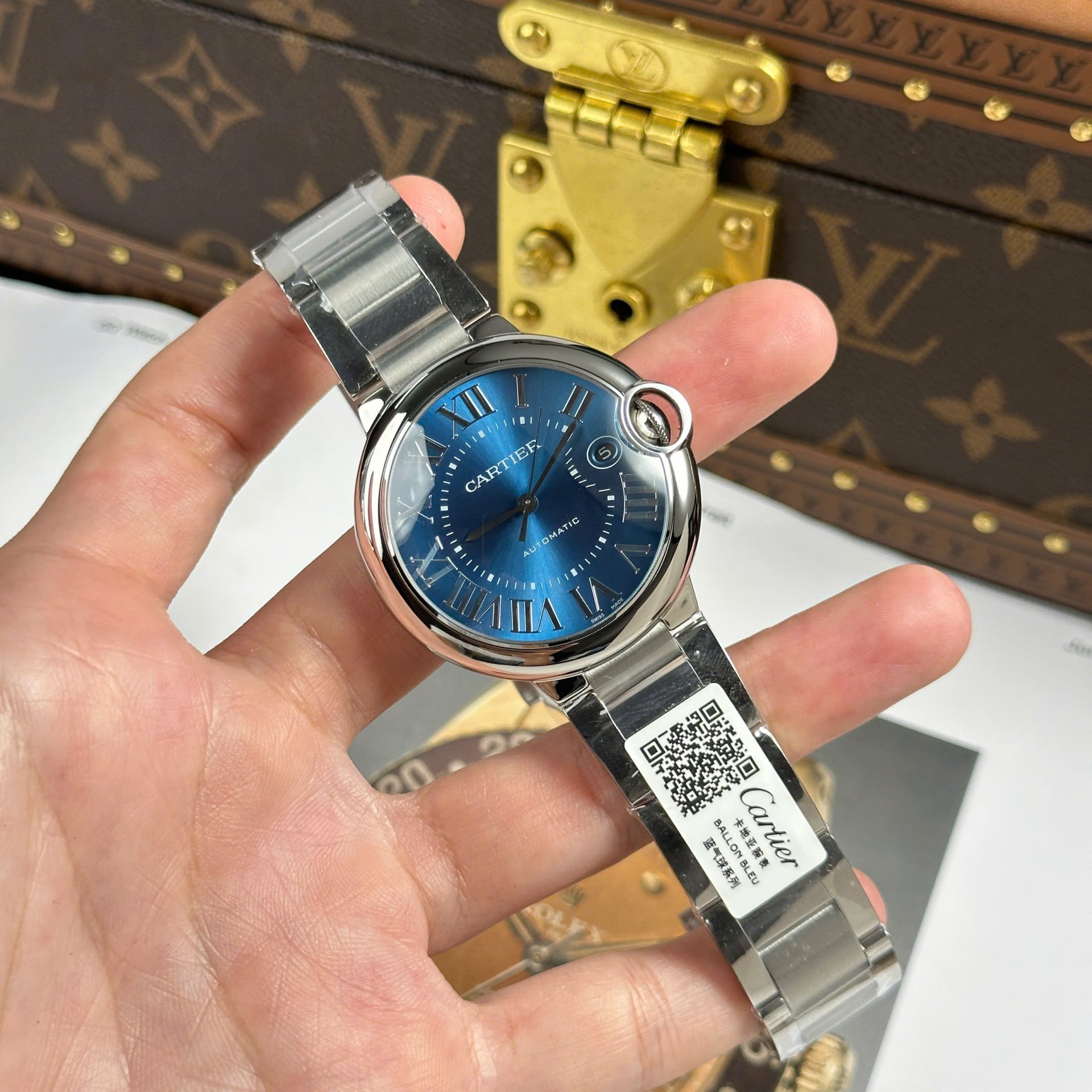 Đồng Hồ Cartier Ballon Bleu Rep Cao Cấp Mặt Xanh Blue Dây Kim Loại Xưởng AF 40mm (1)