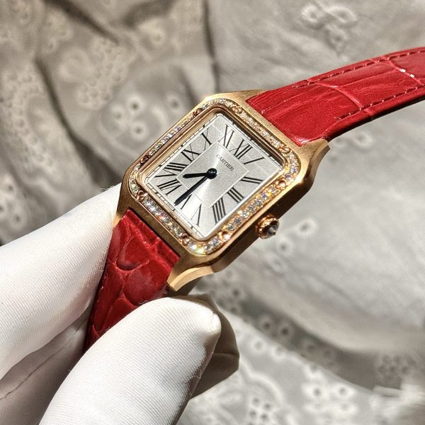 Đồng Hồ Cartier Santos Dumont WJSA0017 Chế Tác Màu Đỏ Bọc Vàng + Đính Kim Cương Tổng Hợp 33x38mm (2)