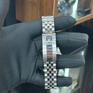 Đồng Hồ Cũ Tudor Heritage Black Bay Replica Cao Cấp Vành Màu Đỏ Xưởng ZF 41mm (2)