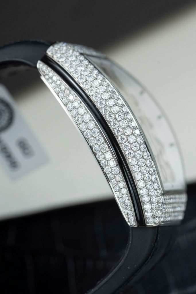 Đồng Hồ Franck Muller Rep Cao Cấp Vanguard V32 Mặt Trắng Vỏ Đính Kim Cương Moissanite 36mm (2)
