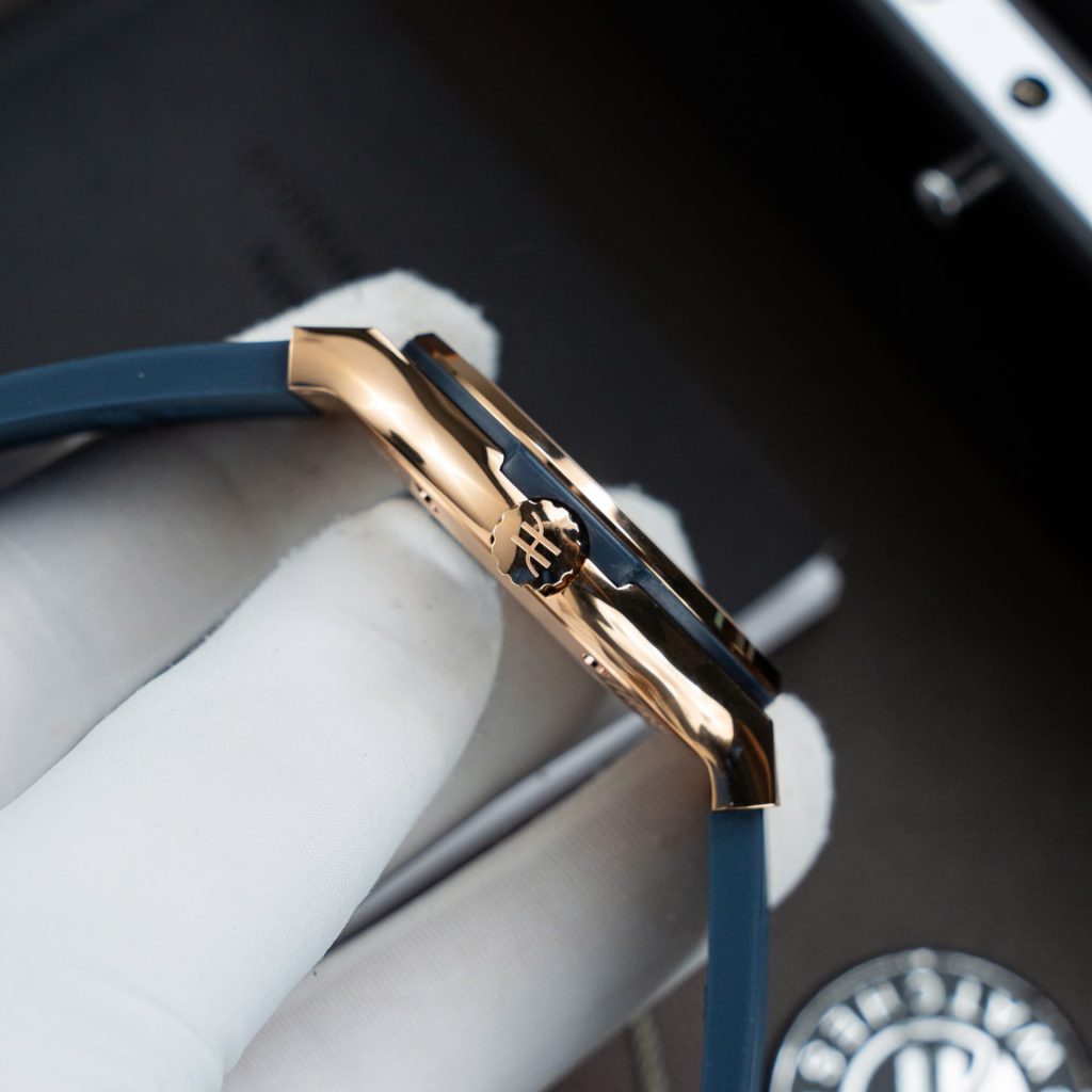 Đồng Hồ Hublot Classic Fusion King Gold Chế Tác Màu Xanh Blue Máy SW300 Thuỵ Sỹ 42mm (2)