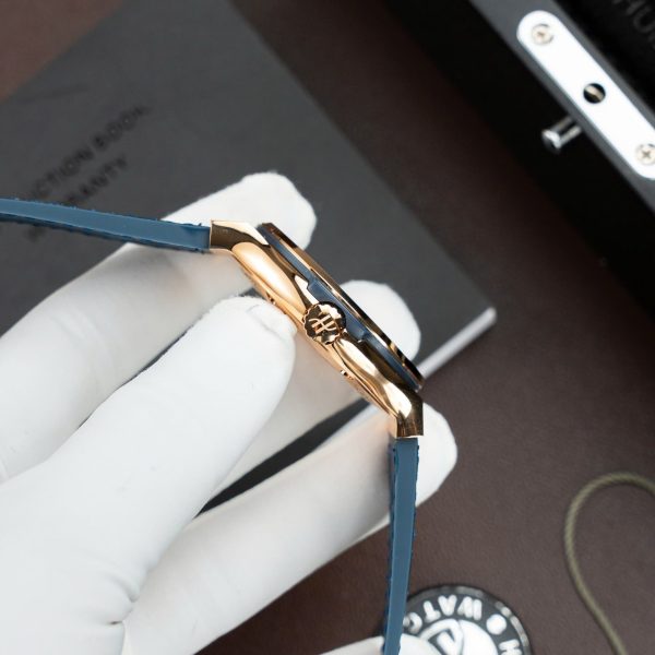 Đồng Hồ Hublot Classic Fusion King Gold Rep 11 Màu Xanh Dương Máy SW300 Dây Da Cá Sấu 42mm (2)