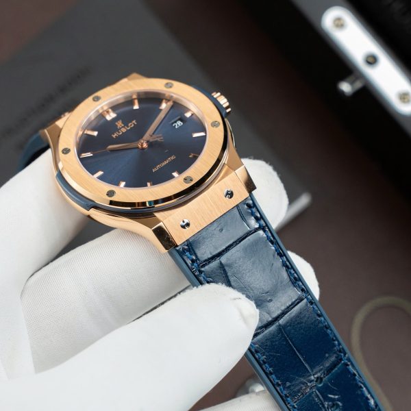 Đồng Hồ Hublot Classic Fusion King Gold Rep 11 Màu Xanh Dương Máy SW300 Dây Da Cá Sấu 42mm (2)