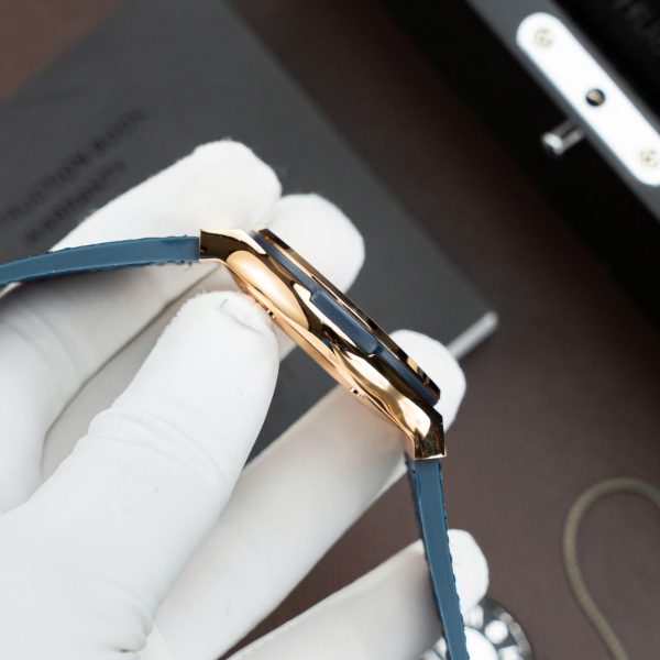 Đồng Hồ Hublot Classic Fusion King Gold Rep 11 Màu Xanh Dương Máy SW300 Dây Da Cá Sấu 42mm (2)