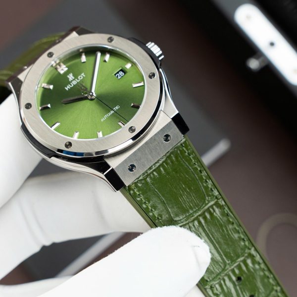 Đồng Hồ Hublot Rep Cao Cấp Classic Fusion Titanium Màu Xanh Lá Cây Máy SW300 Dây Da Cá Sấu 42mm (2)