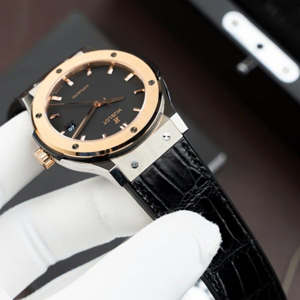 Đồng Hồ Hublot Replica 11 Classic Fusion Titanium King Gold Máy SW300 Dây Da Cá Sấu 42mm (2)