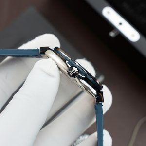Đồng Hồ Hublot Replica Cao Cấp Classic Fusion Titanium Màu Đen Máy SW300 Dây Da Cá Sấu 42mm (2)
