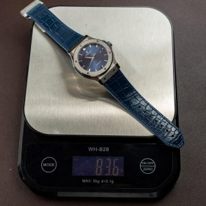 Đồng Hồ Hublot Replica Cao Cấp Classic Fusion Titanium Màu Đen Máy SW300 Dây Da Cá Sấu 42mm (2)