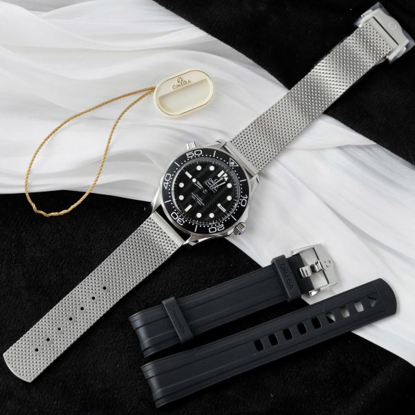 Đồng Hồ Omega Replica 11 Seamaster Driver 300 Màu Đen Xưởng VS 42mm (2)