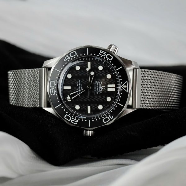 Đồng Hồ Omega Replica 11 Seamaster Driver 300 Màu Đen Xưởng VS 42mm (2)