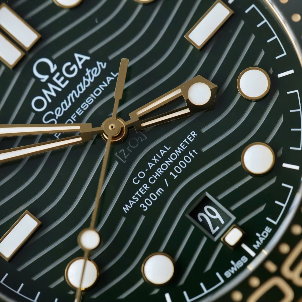 Đồng Hồ Omega Seamaster Diver 300M Chế Tác Màu Xanh Lá Cây Dây Cao Su VSF 42mm (2)
