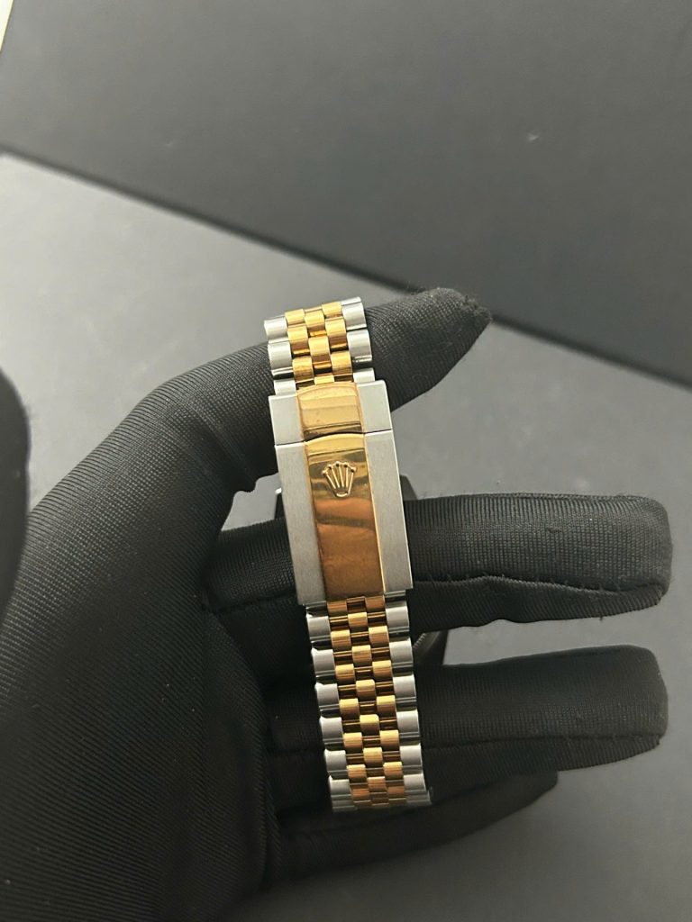Đồng Hồ Rolex DateJust Lướt Replica 11 Demi Rose Gold Mặt Nếp Gấp 36mm (6)