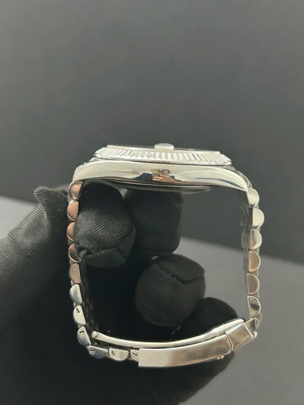 Đồng Hồ Rolex Lướt DateJust Nam Mặt Đen Cọc Số Đá Replica 11 Nhà Máy Clean 41mm (2)