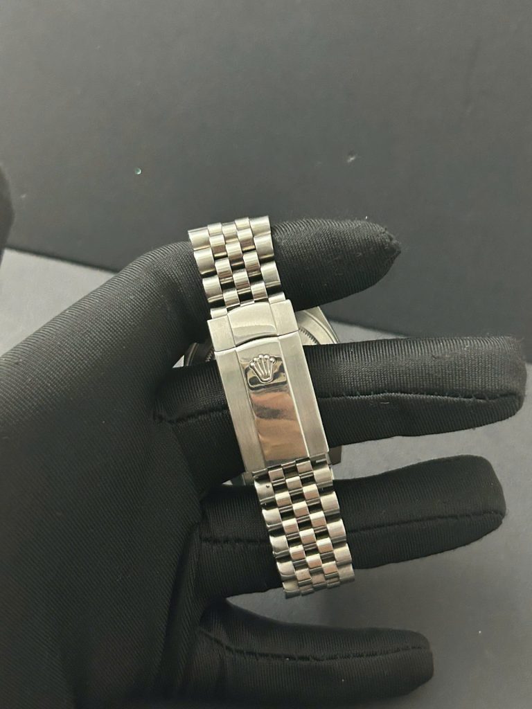 Đồng Hồ Rolex Lướt DateJust Nam Mặt Đen Cọc Số Đá Replica 11 Nhà Máy Clean 41mm (2)