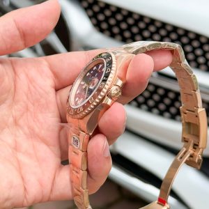 Đồng Hồ Rolex Replica 11 GMT-Master II 126715CHNR Mạ Vàng Hồng Mặt Đá Mắt Hổ 40mm (2)