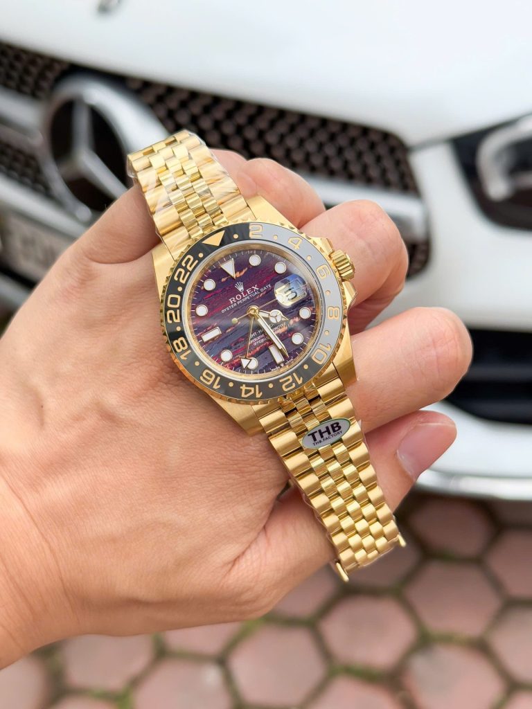 Đồng Hồ Rolex Replica 11 GMT-Master II 126718GRNR Mặt Đá Mắt Hổ Nhà Máy THB 40mm (2)