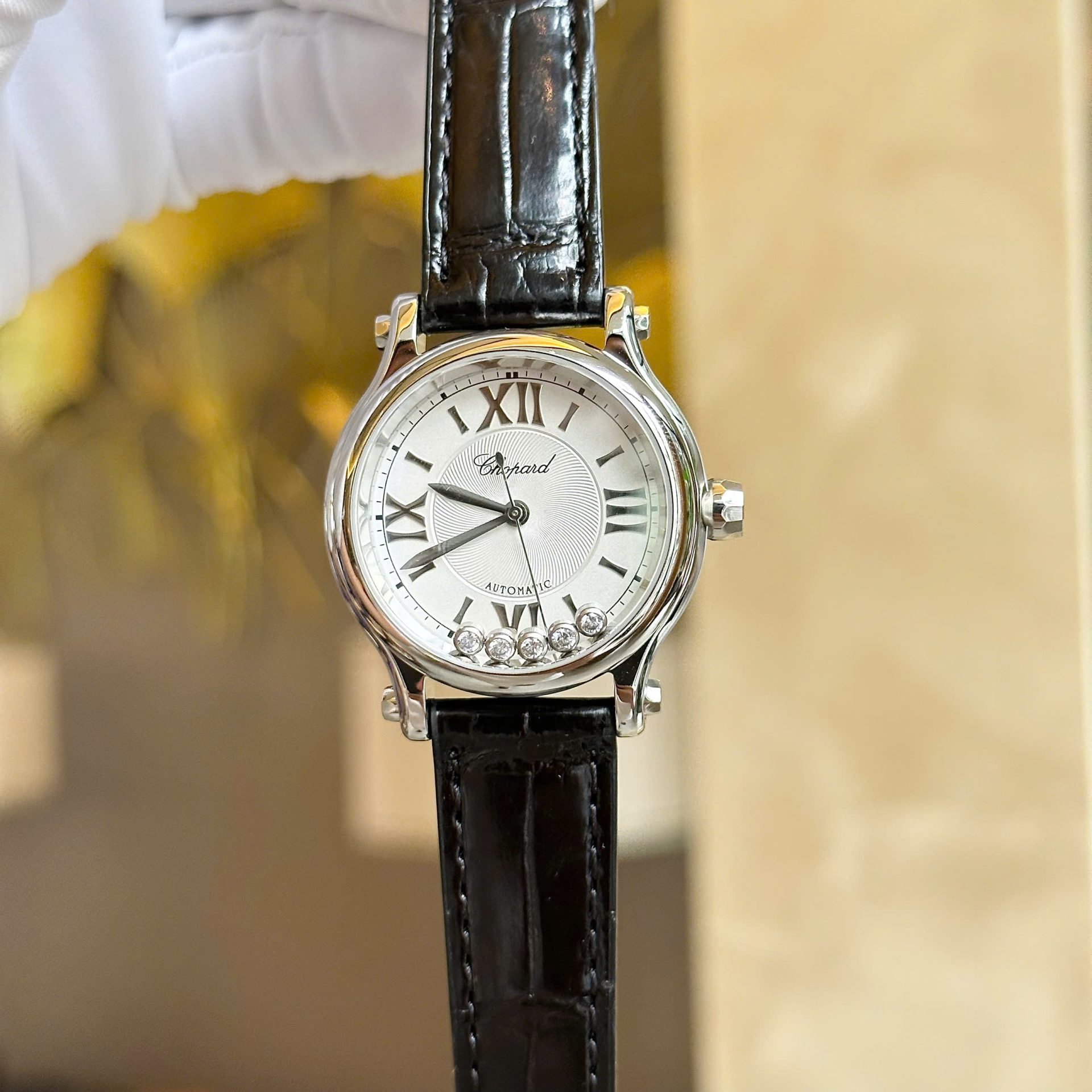 Đồng Hồ Chopard Happy Sport Replica Cao Cấp Nữ Mặt Trắng Dây Da 36mm (2)