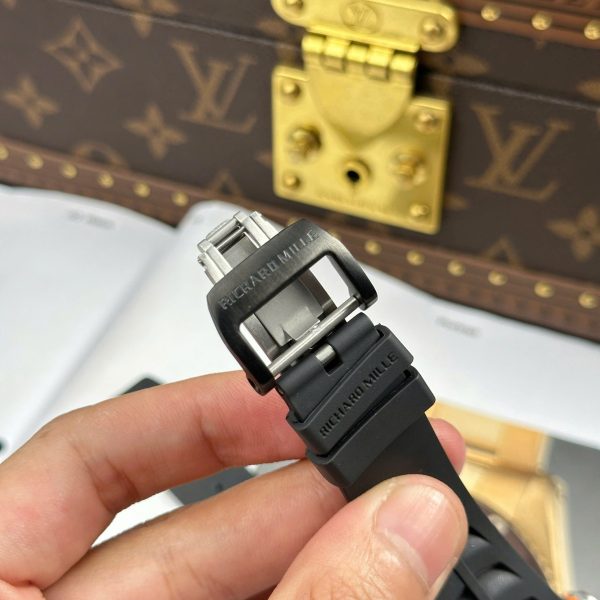 Đồng Hồ Richard Mille RM65-01 Vỏ Carbon Dây Cao Su Replica Cao Cấp 44,5×49,9mm (1)