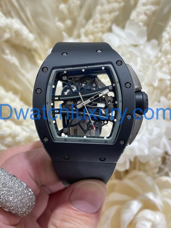 Đồng Hồ Richard Mille Tuỳ Chỉnh Độc Quyền RM61-01 Yohan Blake Gốm Đen Chuyển Động Vaucher 42,7x50,2mm (1)