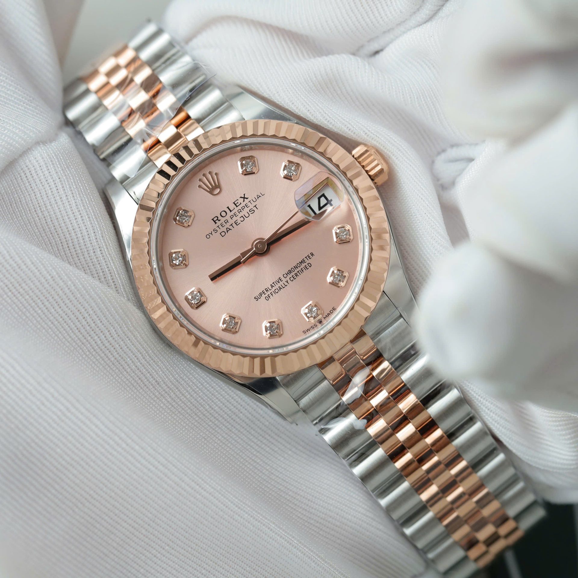 Đồng Hồ Rolex DateJust Nữ Chế Tác Mặt Hồng Cọc Số Đính Đá Xưởng THB 31mm (2)
